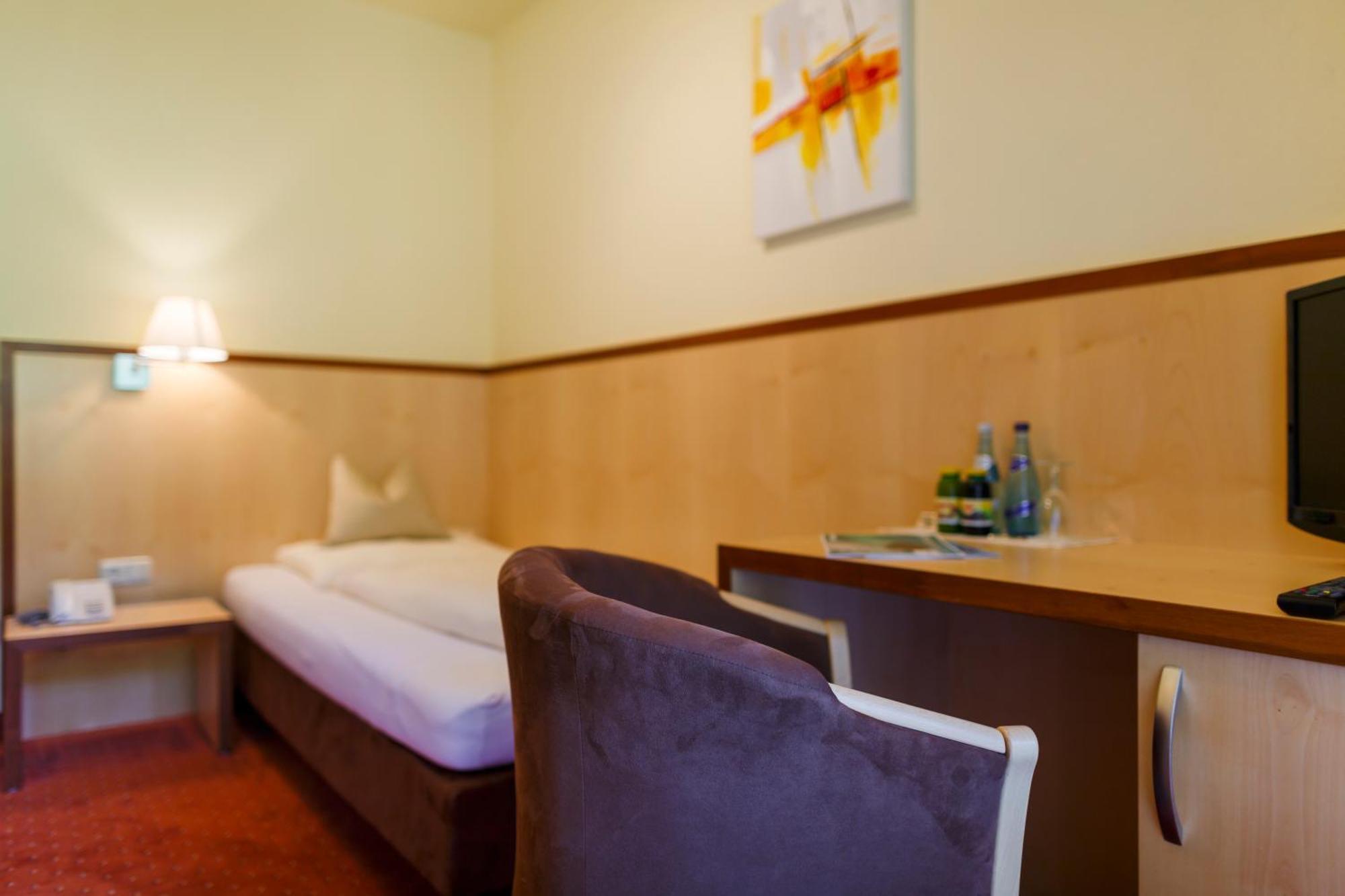 Seehotel Vinzenz Velden am Wörthersee Cameră foto