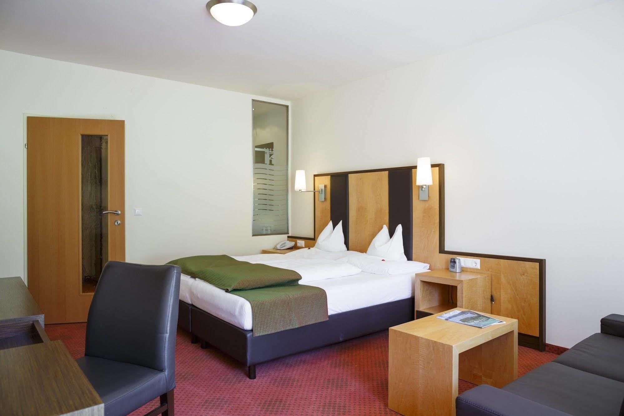 Seehotel Vinzenz Velden am Wörthersee Exterior foto